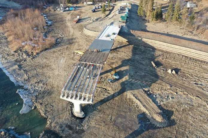 На Буковині завершують будівництво двох мостів, зруйнованих повінню 2008 року 