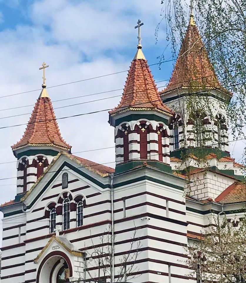 Не битися під церквою: Осачук закликав громади ПЦУ та УПЦ МП у селі Задубрівка дочекатися рішення земного суду 