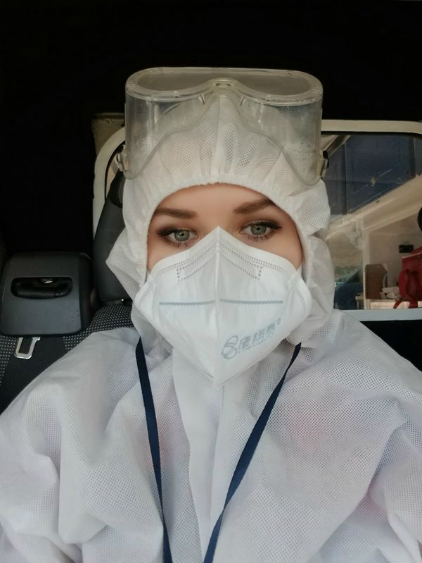 «Ті, хто залишається вдома, носить маски, зберігає дистанцію в магазинах чи аптеках не «перелякані»: хвора на коронавірус лікарка швидкої допомоги з Чернівців закликала українців не легковажити 