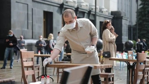 У країнах, які зняли карантинні обмеження, фіксують сплеск COVID-19, - ВООЗ