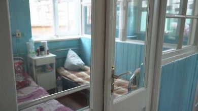 Поки Каспрук 'пробує десь там впихнути додаткові кілька десятків ліжок', у Чернівцях VIP-хворі займають окремі палати 