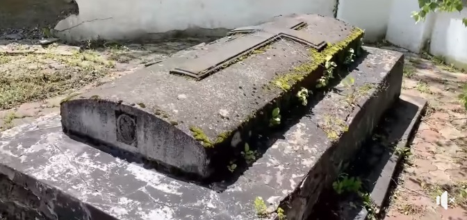 'Склепи руйнуються, огорожа у аварійному стані': у селі Валя Кузьмина відремонтують кладовище загиблих у Першій світовій війні солдат 