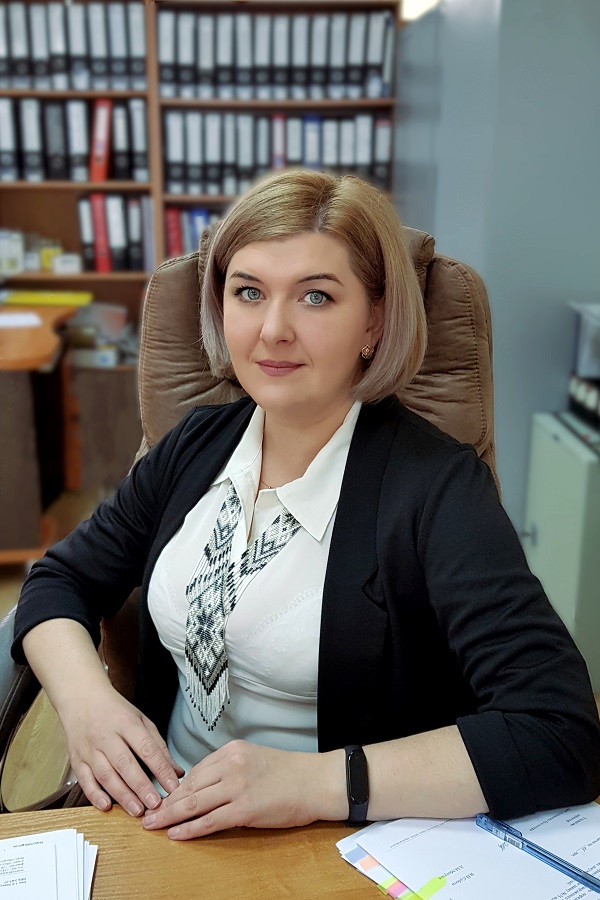 «Дністровська ГАЕС! Доброго дня! Слухаю вас!»  Зореслава Фіялка вправно задає тон і енергетичну тональність особливої гідроспоруди