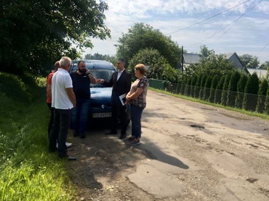 Сторожинецькі дороги спробують відремонтувати за рахунок банківської державної позики