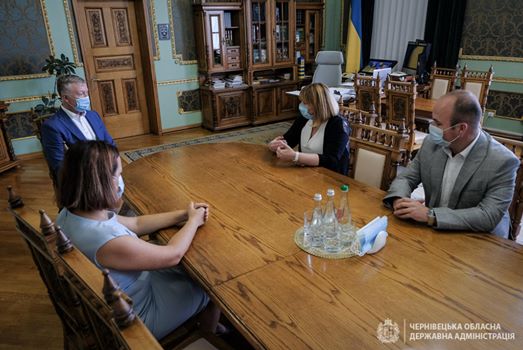 Перша заступниця міністра охорони здоров’я України високо оцінила надзвичайно потужну роботу у боротьбі із коронавірусом на Буковині