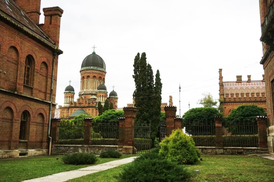 Максим Бурбак: З Днем міста, дорогі Чернівці!