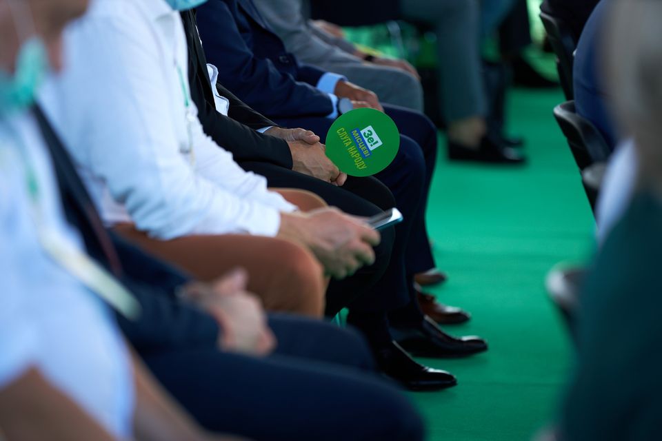 «Слуга народу» програє вибори у 14 найбільших містах: друга позиція їм «світить» лише у Запоріжжі та у Чернівцях