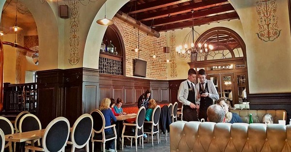 Обмеження не для всіх: хто у Чернівцях порушує протиепідемічні вимоги?