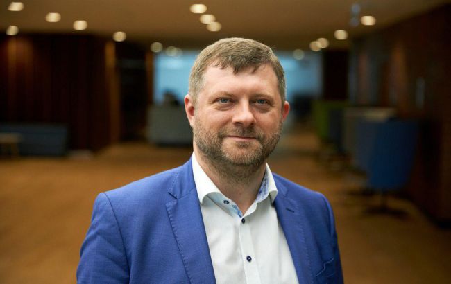 'Слуги народу' похвалилися першим місцем на виборах до Чернівецької облради, пітримкою у 80 і навіть 90 відсотків у Неполоківцях і Карапчеві та заговорили про монобільшість у деяких радах Буковини   