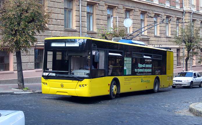 Уряд схвалив закупівлю 20 тролейбусів Чернівцям за гроші Євробанку