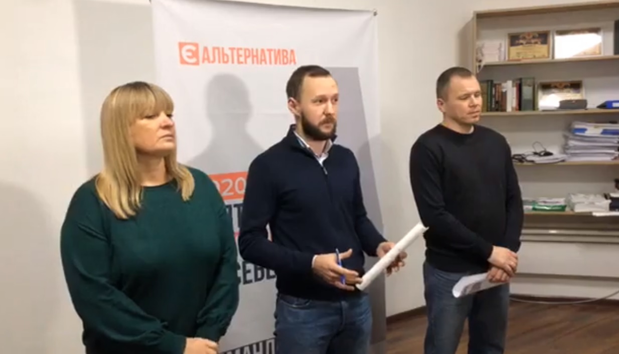У 'Єдиній альтернативі' вимагають сесію новообраної міської ради вже наступного тижня, щоб припинити земельний дерибан 