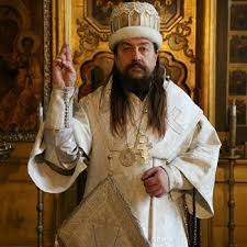 А, може, предстоятелю Української Старообрядницької Православної Церкви Никодиму у ченці піти!? - цікавляться на Буковині