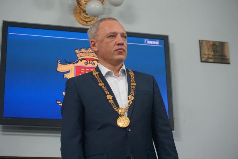 Разумков привітав Клічука, який сьогодні склав присягу Чернівецького міського голови і офіційно вступив на посаду 