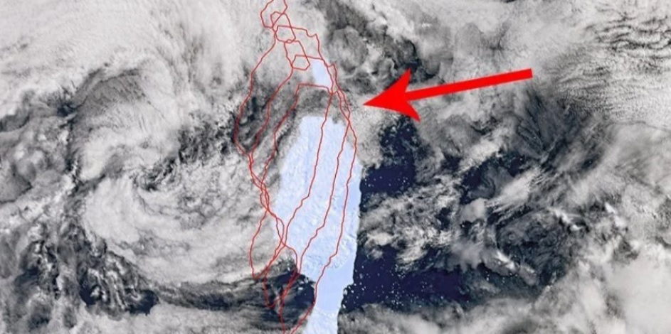 Найбільший в світі айсберг розміром майже як Чернівецька область розколовся на дві частини 