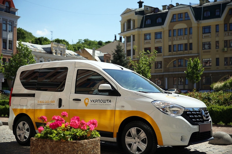 Козак висварив «Укрпошту» за намір замінити на Сокирянщині стаціонарні відділення пошти пересувними