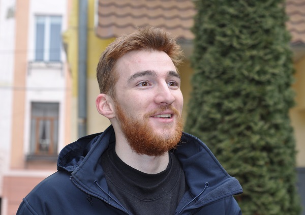 З початку року вже понад пів сотні чоловіків та жінок з Чернівецької області уклали контракт із Збройними Силами України