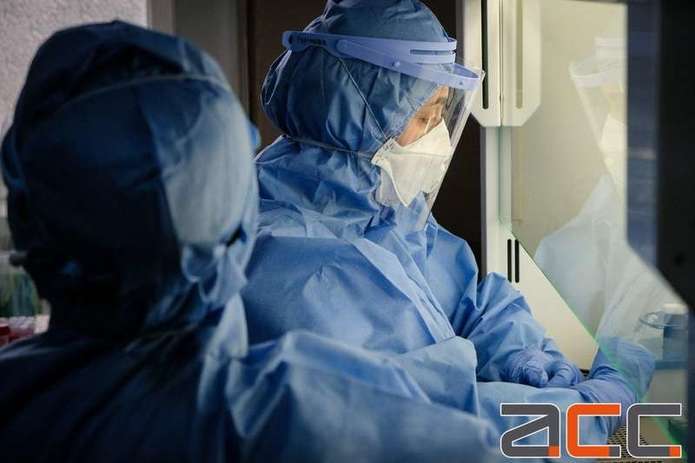 'Зростання відбувається саме у Чернівцях: з родин переноситься у відкриті садочки і школи, зі шкіл і садочків в інші родини та робочі колективи, такої кількості госпіталізованих ніколи не було', - Гусак