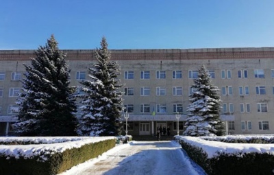 Ковід-хворих з Чернівців почали госпіталізувати до Хотинської лікарні, бо в місті немає вільних ліжок, - Чорний