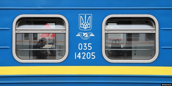 Потяг 'Чернівці – Одеса'  завдав 'Укрзалізниці' понад 70 мільйонів гривень збитків