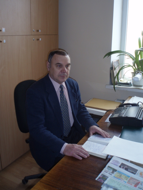 У Чернівцях від важкої хвороби помер завідувач господарством філармонії 