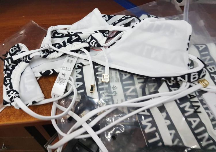 Ексклюзивні бренди з Італії на 18 тисяч євро не доїхали з Мілану до Чернівців