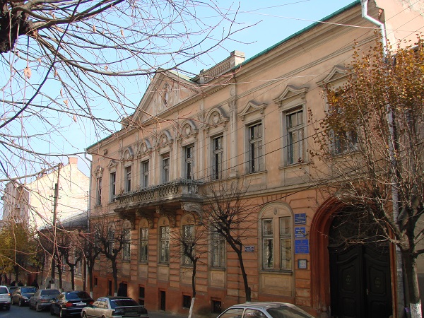 У Чернівцях відкриють пам'ятну дошку на колишньому польському консульстві, де  рятували біженців під час руйнування польської держави