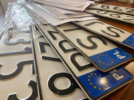 Чернівецька митниця розмитнила майже 1,5 тисячі  'євроблях' за 1,5 місяці дії спрощеного оформлення