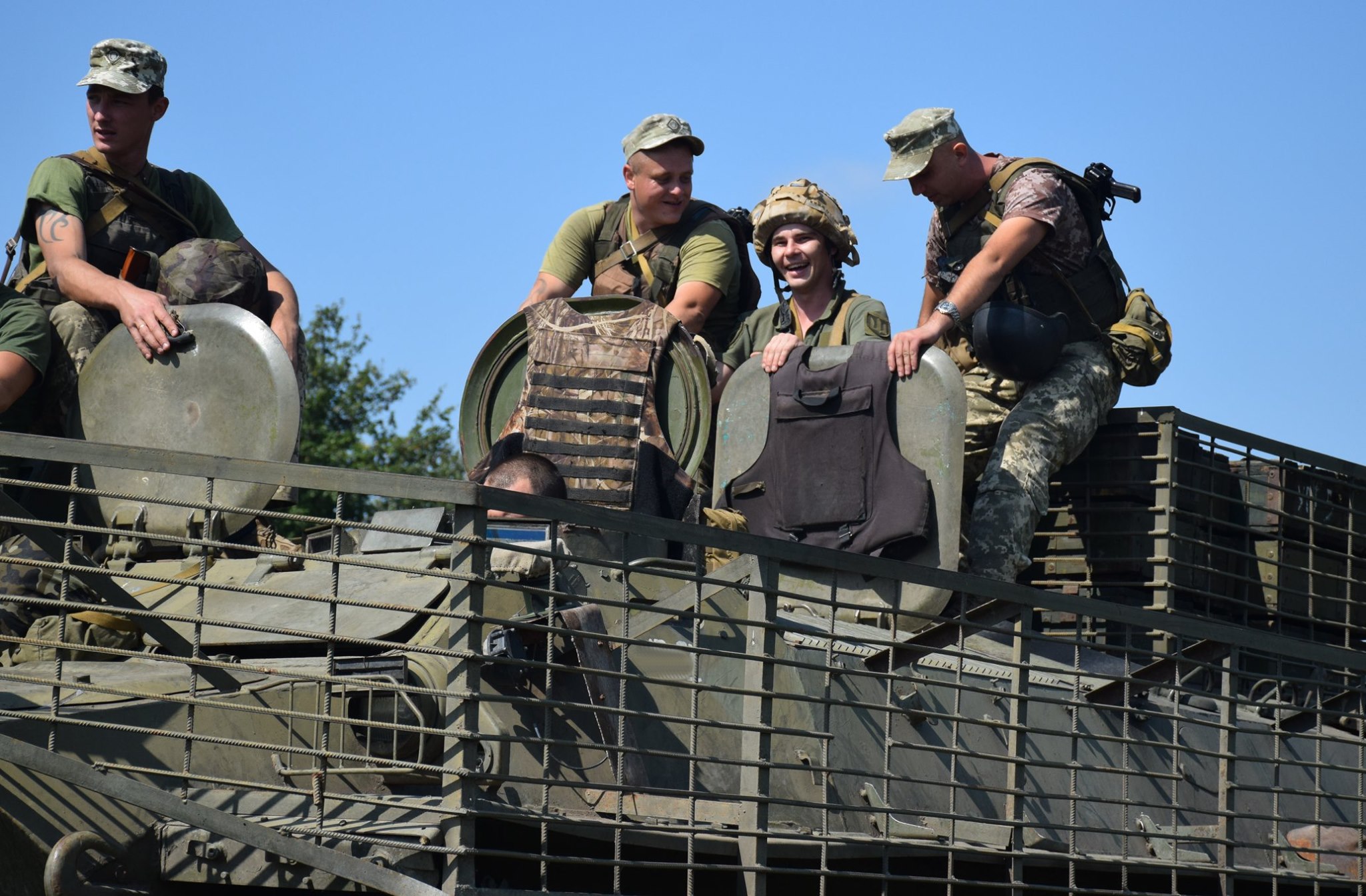 Кожен десятий з 450-ти військових контрактників з Чернівецької області - жінка  