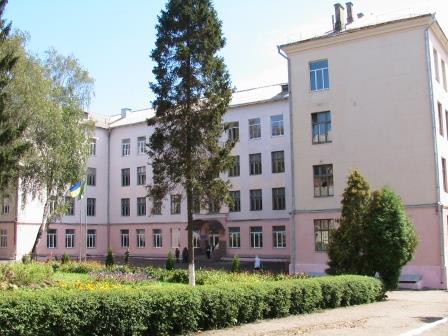 Військово-спортивний ліцей-інтернат, який Осачук просить Клічука не закривати, лише 56-й у Чернівцях за підсумками ЗНО 2021 року 