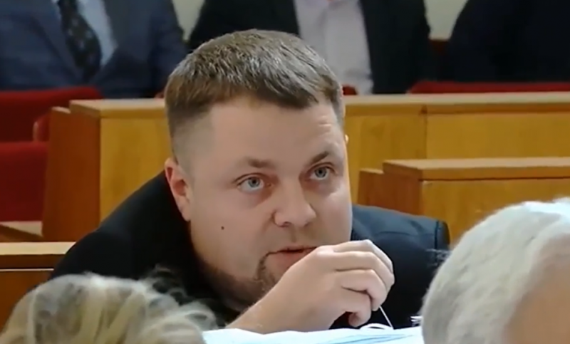 Депутата «ОПЗЖ» Болтунова звинуватили у кнопкодавстві – відео