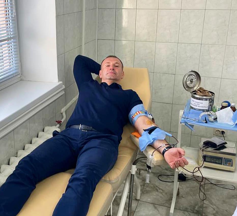 Михайлішин здав кров для хлопця-мотоцикліста, який травмувався на Соборній площі на День міста 