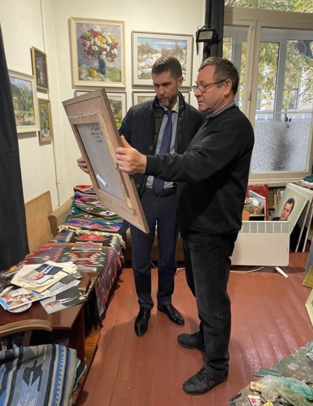 'У зв'язку з масовими депортаціями буковинців до Сибіру?': чернівчани обурені можливими намірами Бойка створити портретну галерею голів Чернівецької обласної ради з 1940 року  