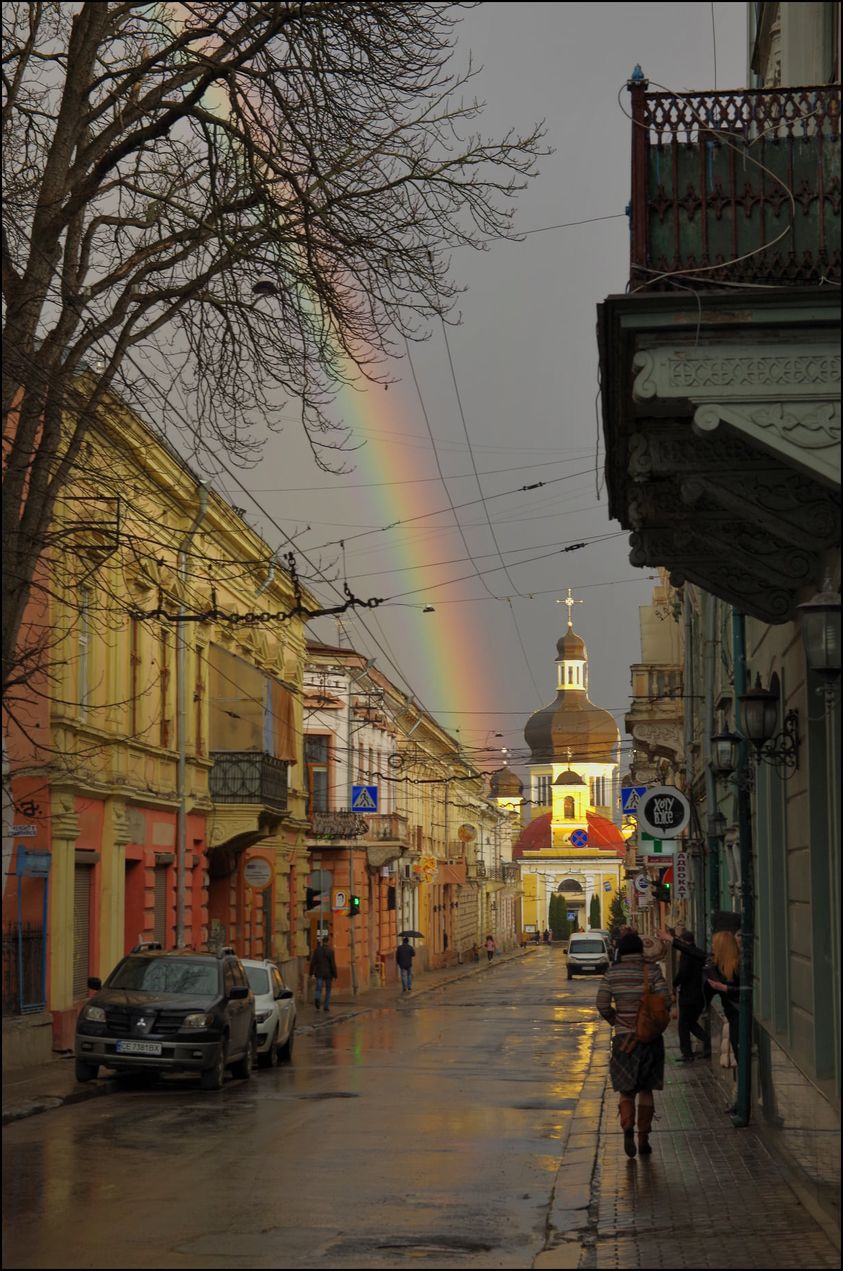 У фотоконкурсі «Погодні явища Чернівецької області» з нагоди 100-річчя національної гідрометеорологічної служби України перемогла веселка Тараса Піца