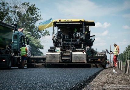 «ПБС» Шевченка отримає понад мільярд на ремонт дороги на Буковині