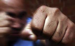 Продавець 'Калинки' зламав ніс та щелепу покупцю, який хотів повернути придбаний товар 