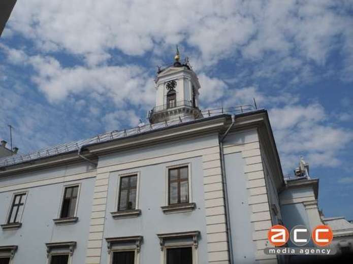 Клічуку дорікнули, що він не забезпечив присутність «своїх підлеглих, які є і депутатами», через що не змогли провести сесію міськради 