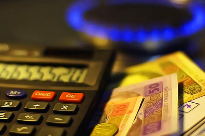 Буковинці з 1 травня отримають нові платіжки за газ: питання у тому, хто контролюватиме показник калорійності та перерахунок кубометрів у кіловат-години