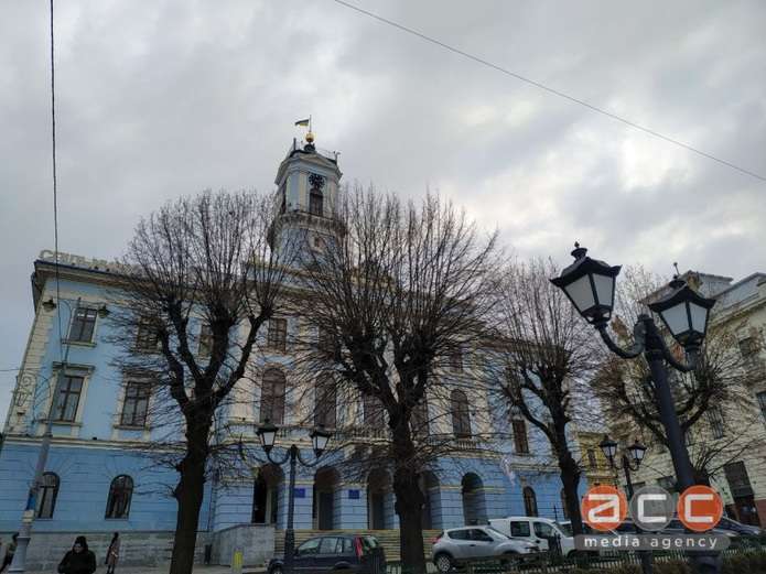 Каспрук назвав нікчемним проєкт юридичного відділу Клічука щодо повернення земель Чернівців захапаних обласною радою 