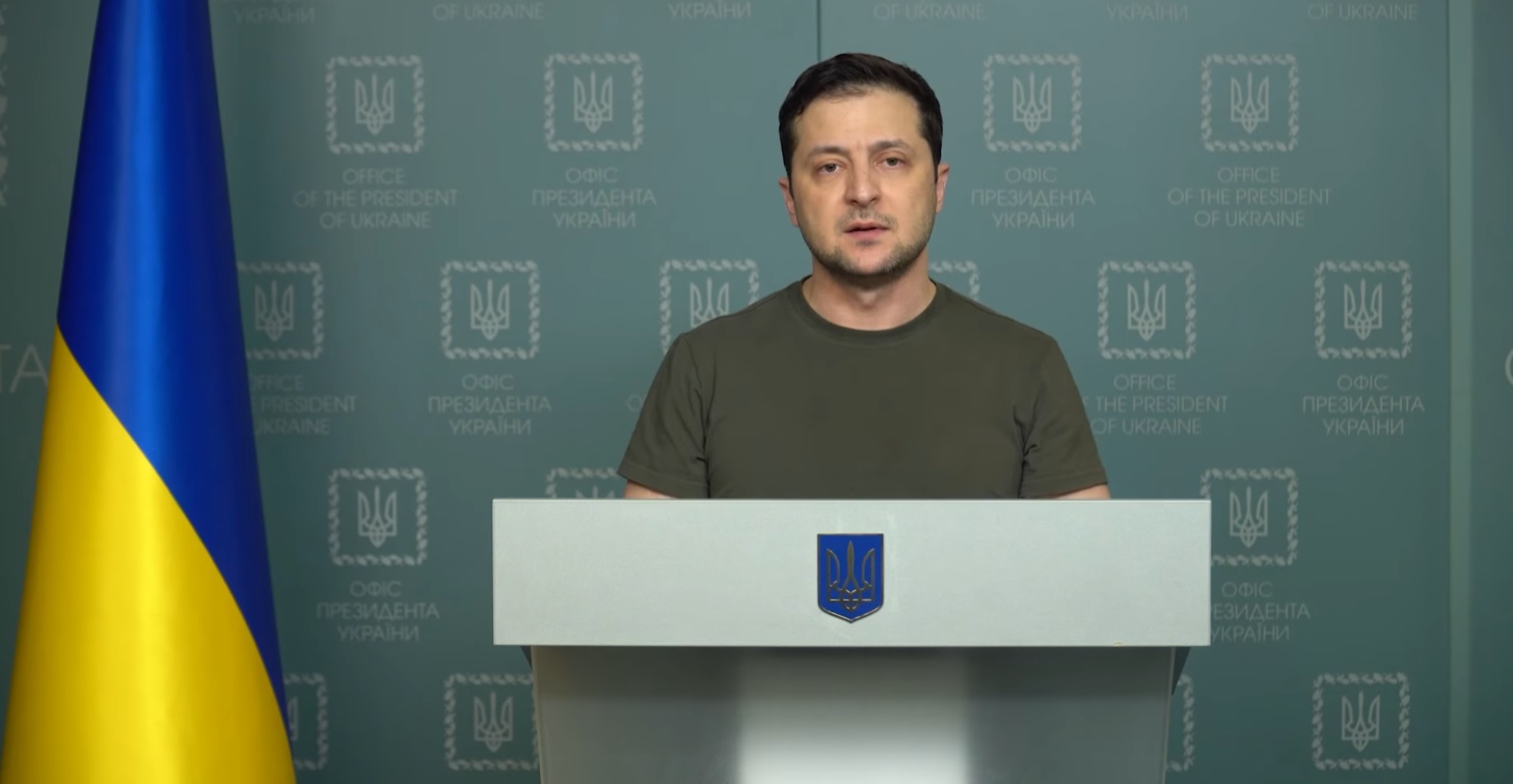 «Те, що окупанти роблять Харкову, Охтирці, Києву, Одесі та іншим містам і селищам, тягне на міжнародний трибунал», - заява Володимира Зеленського 