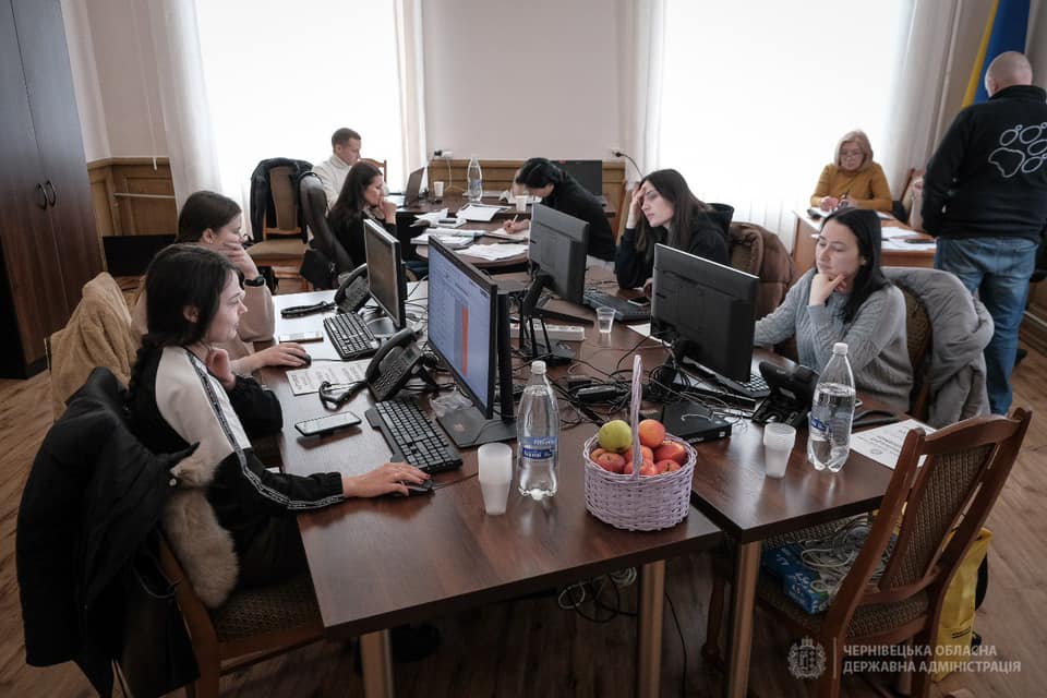 Буковина прийняла вже близько 15 тисяч переселенців, майже 3300 з них – діти