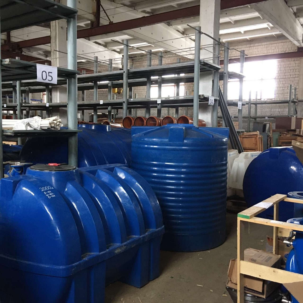 Чернівціводоканал придбав багатотонні ємності для зберігання води