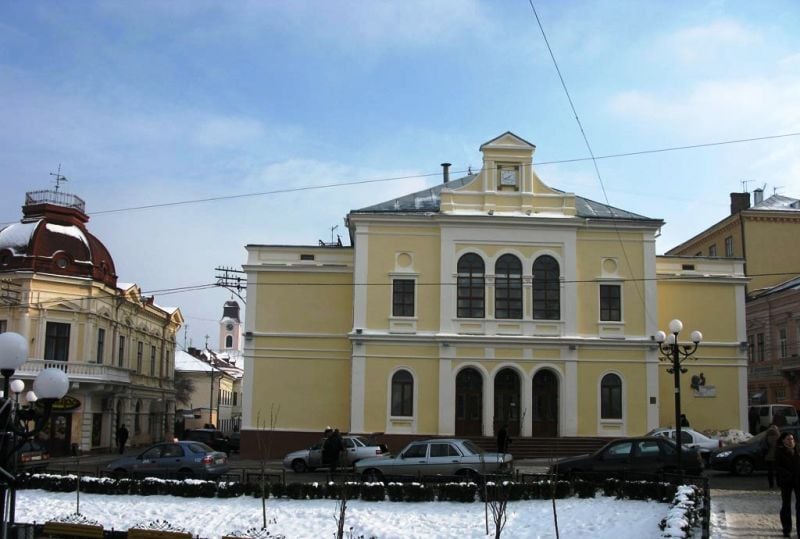 З понеділка у Чернівцях стартують спеціальні музичні програми для підтримки дітей від творчих бригад філармонії 