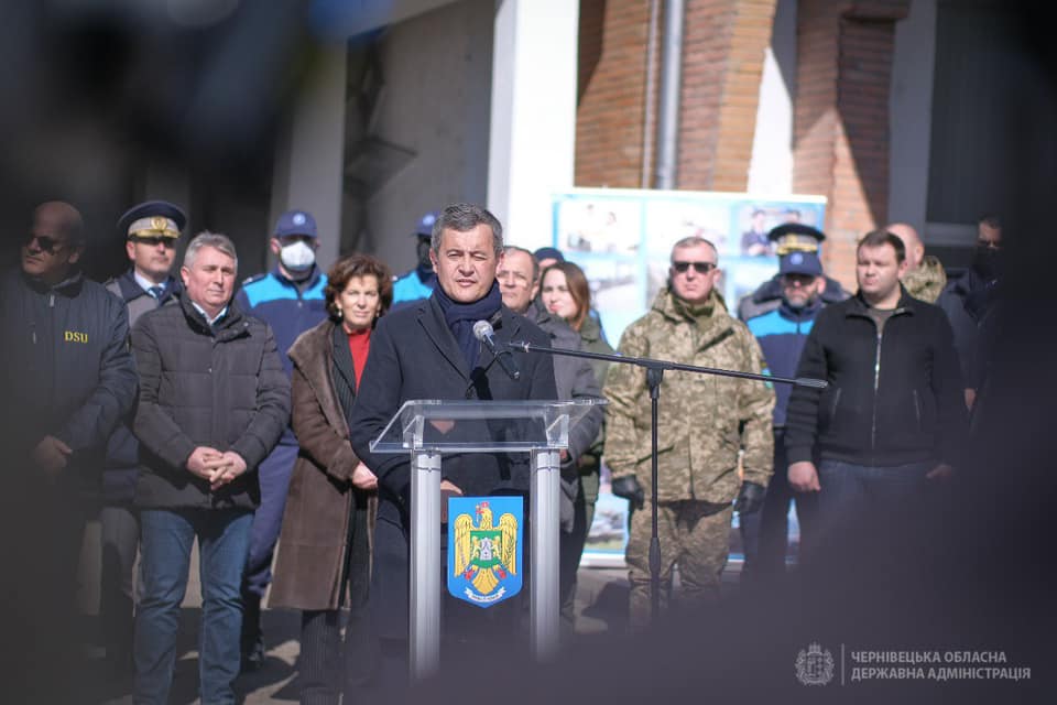 Міністр внутрішніх справ Франції відвідав пункт «Порубне», який пропускає біженців з України до ЄС
