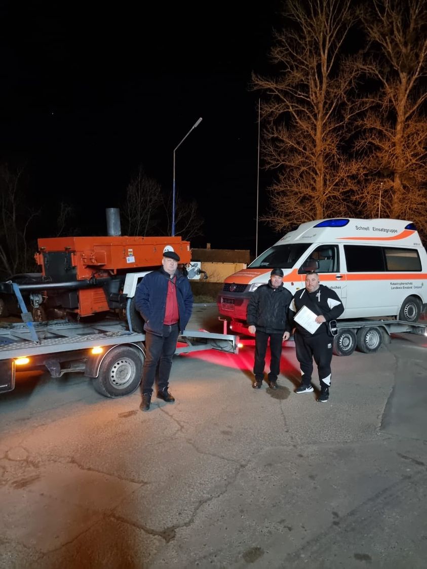 Машину швидкої допомоги та польову кухню для ЗСУ від німецьких доброчинців на дві доби затримали на митниці 