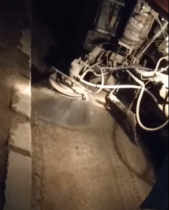 У Чернівцях відновили нічне механізоване прибирання прилоткових частин доріг (ВІДЕО)