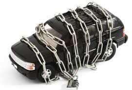 Майже чотири десятка автомобілів та 15 тонн  дизпалива, вилучених на Буковині у ході розслідування кримінальних справ, передано Збройним Силам України 