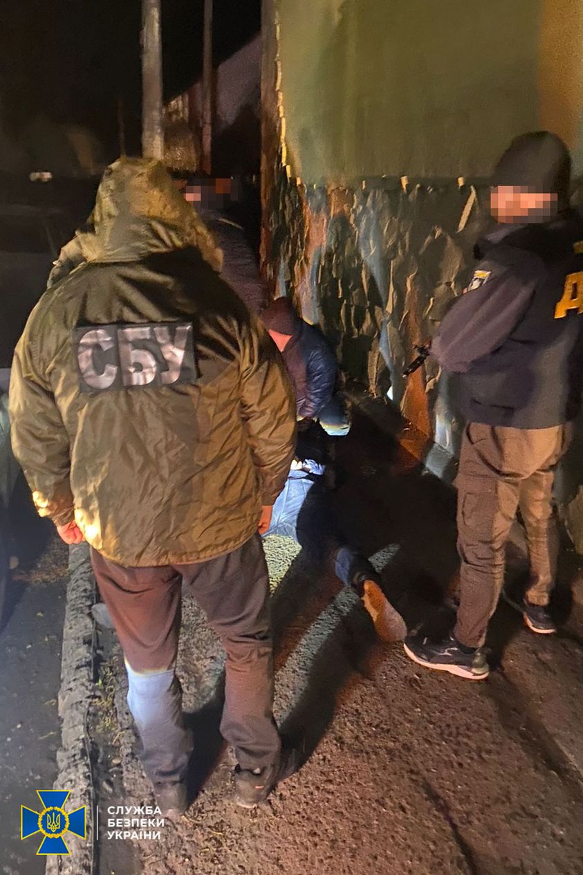 За половину від награбованого: чернівчанин організував розбійний напад місцевого криміналітету на будинок знайомої підприємиці  (ОНОВЛЕНО)