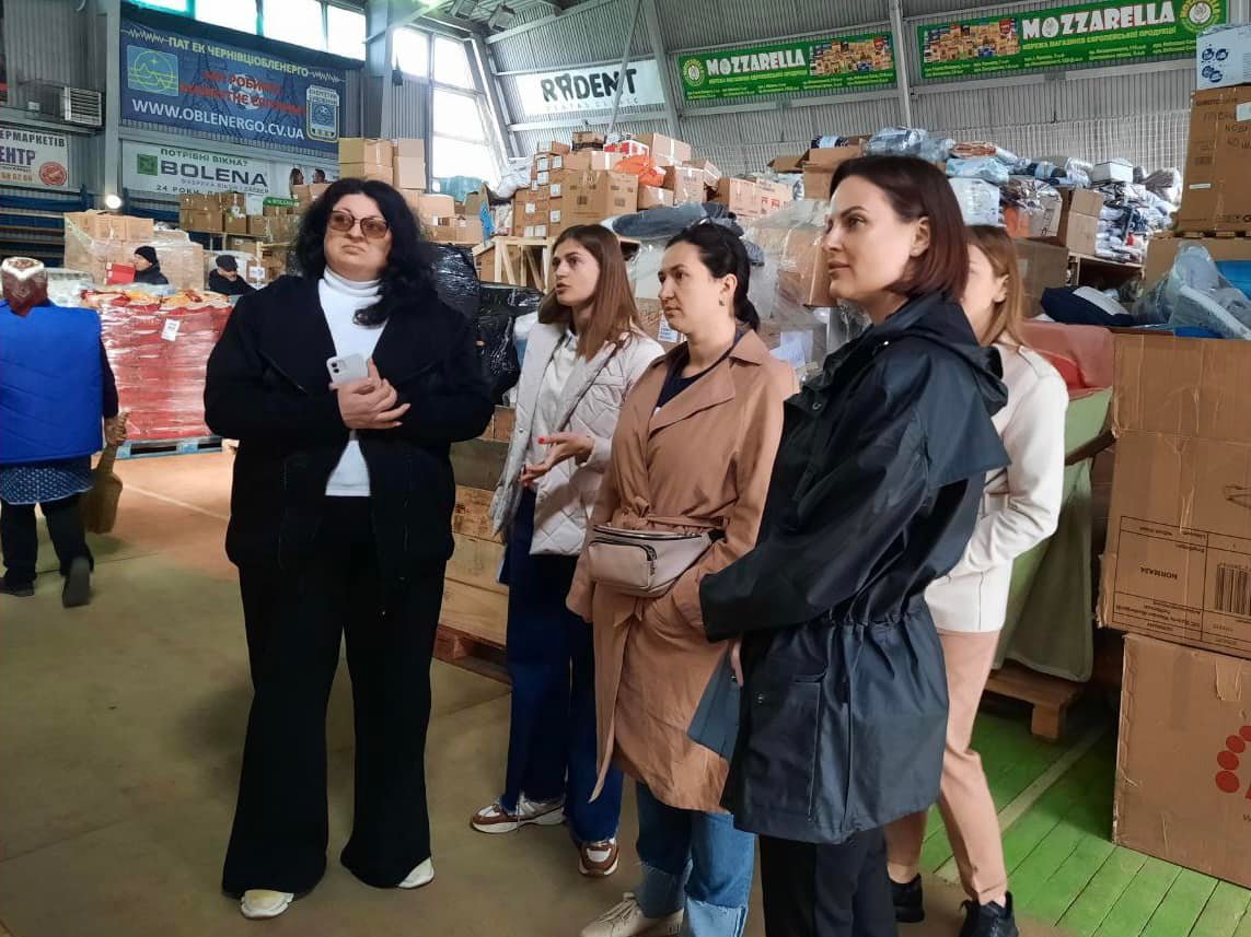 На Буковині харчі з гуманітарної допомоги перевірятимуть на герметичність пакування та термін придатності