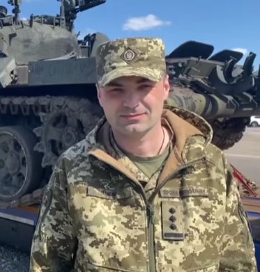 'Бити окупанта його зброєю': буковинські бійці 107 бригади територіальної оборони захопили російський танк 