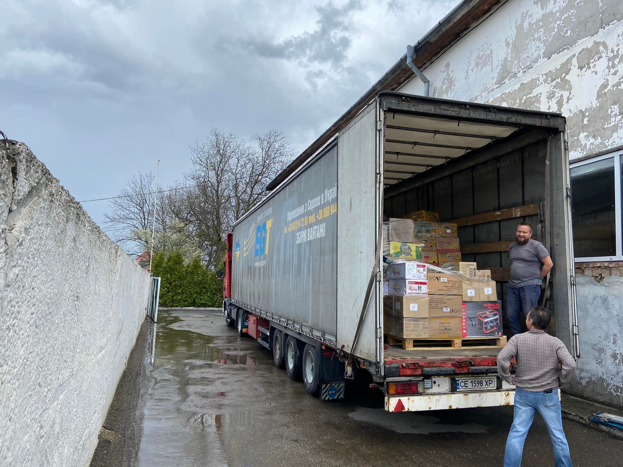 З Чехії до Чернівців надійшов черговий вантаж важливої гуманітарної допомоги для України 